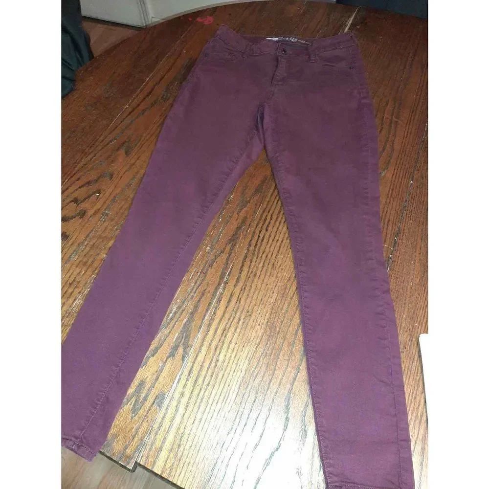 Size 6 Regular Old Navy Rock Star Burgandy Mid Rise Denim Casual Pants Jeans